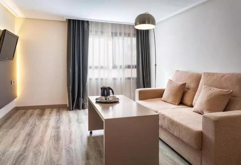 Fotos del hotel B&b Hotel Cartagena Cartagonova:  25