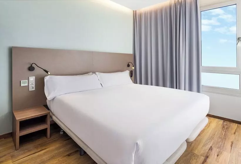 Fotos del hotel B&b Hotel Tarragona Centro Urbis:  34