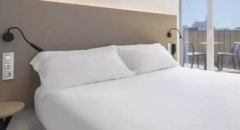 Fotos del hotel B&b Hotel Tarragona Centro Urbis:  38