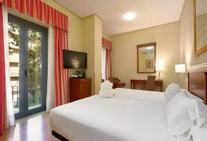 Fotos del hotel Bécquer:  10