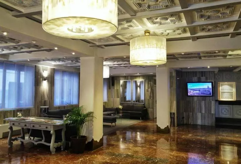 Fotos del hotel Carlos V:  2