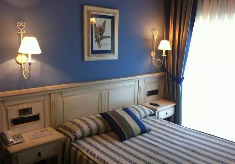 Fotos del hotel Leonor Mirón:  11