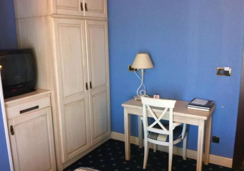 Fotos del hotel Leonor Mirón:  12