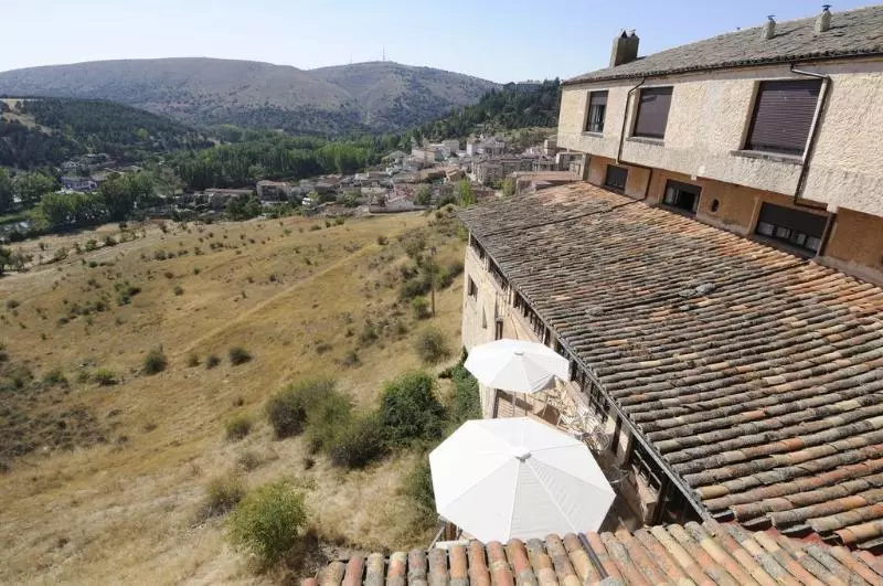 Fotos del hotel Leonor Mirón:  10