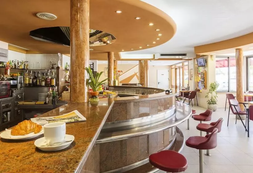 Fotos del hotel Sausa:  3