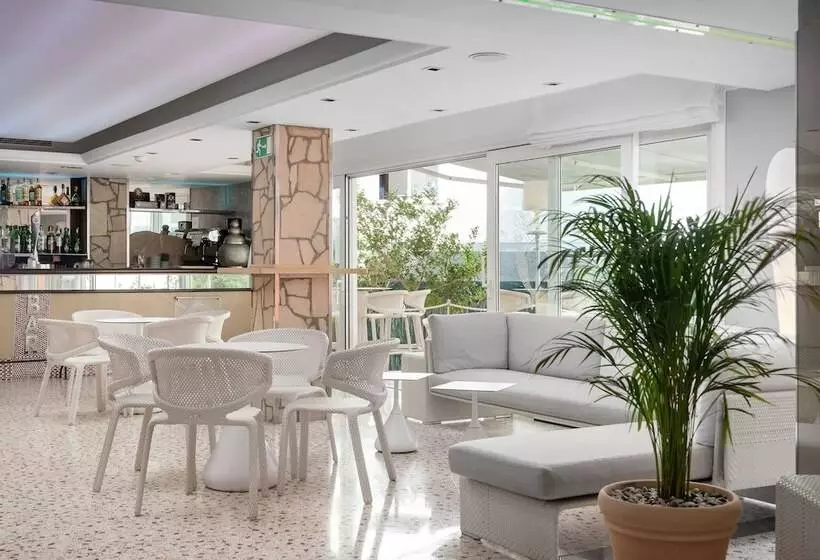 Fotos del hotel Playas Del Rey:  6