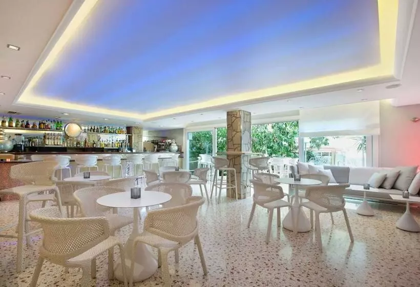 Fotos del hotel Playas Del Rey:  5