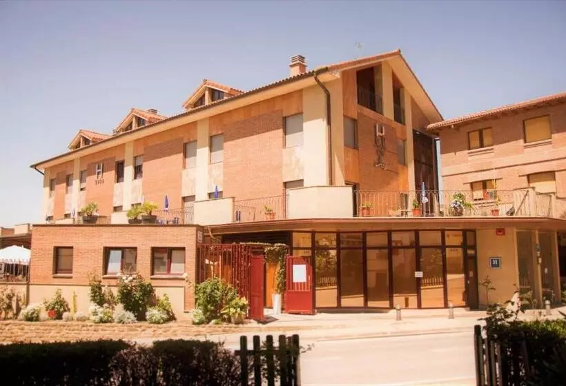 Fotos del hotel Villa De Larraga:  7