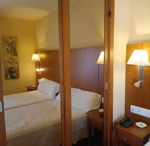 Fotos del hotel Villa De Larraga:  2