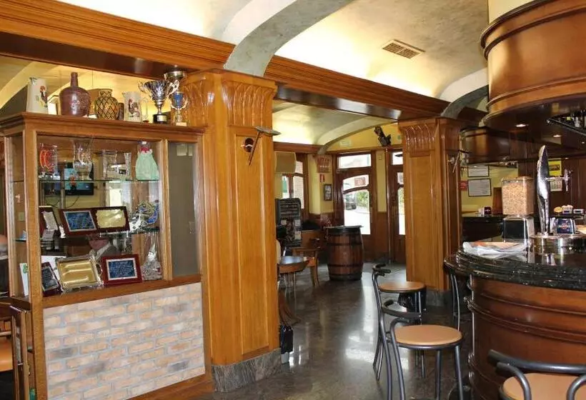Fotos del hotel Villa De Larraga:  4