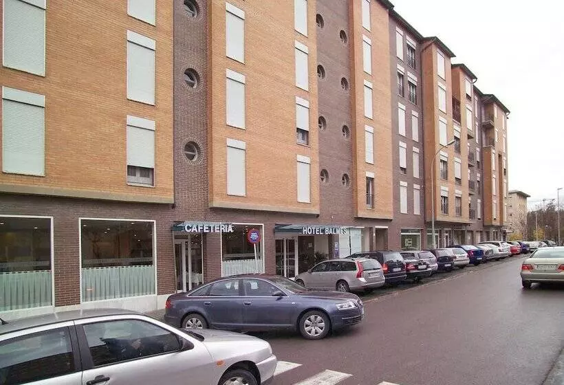 Fotos del hotel J. Balmes Vic:  13
