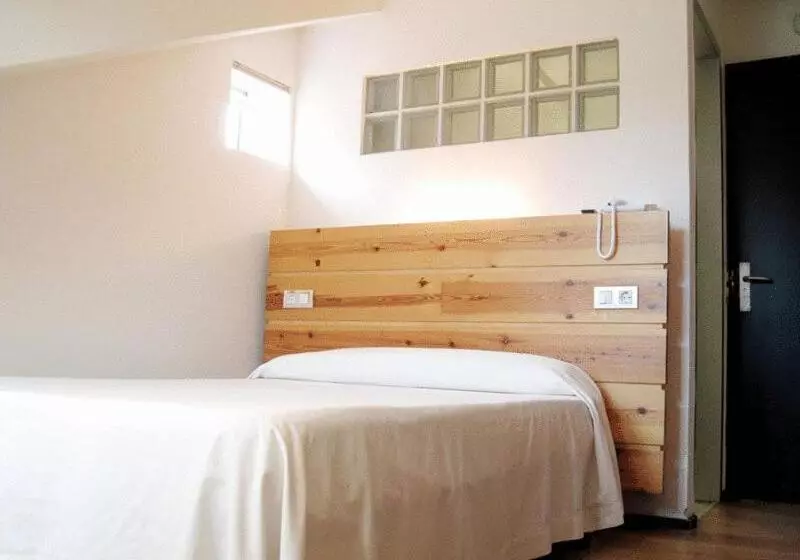 Fotos del hotel La Plaza Ii:  23