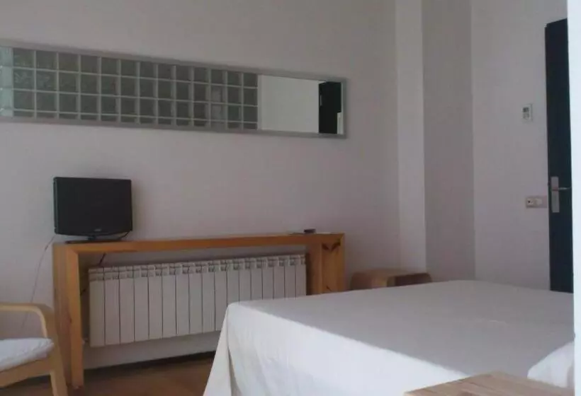 Fotos del hotel La Plaza Ii:  8