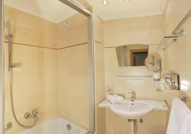 Fotos del hotel Strass - Sport & Spa:  21