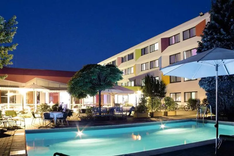 Fotos del hotel Ibis Styles Linz:  17