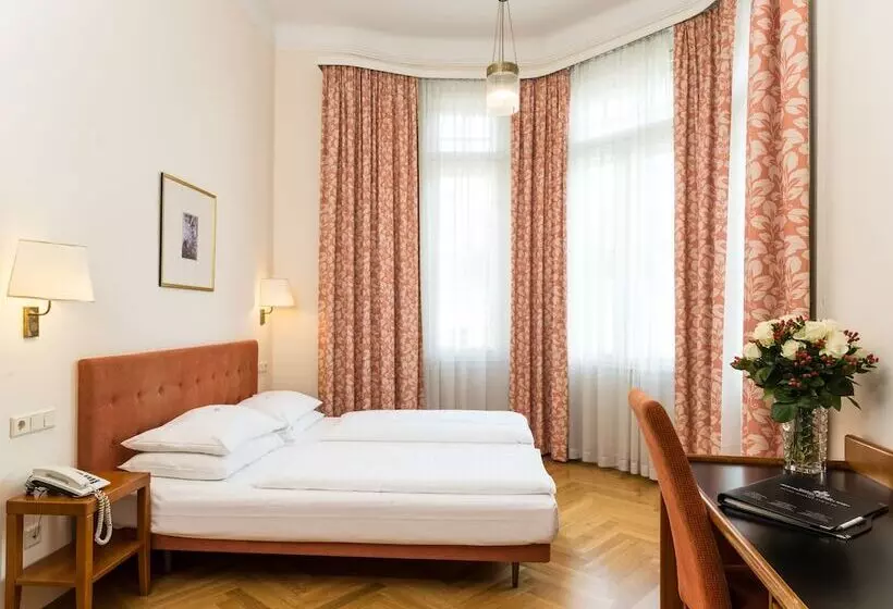 Fotos del hotel Johann Strauss:  12