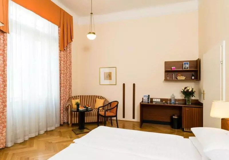 Fotos del hotel Johann Strauss:  17