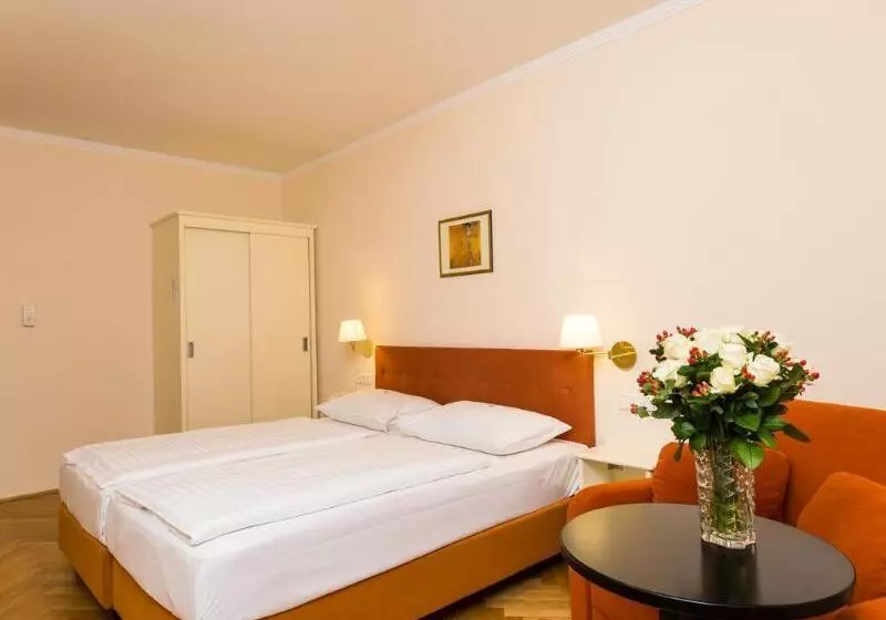 Fotos del hotel Johann Strauss:  15