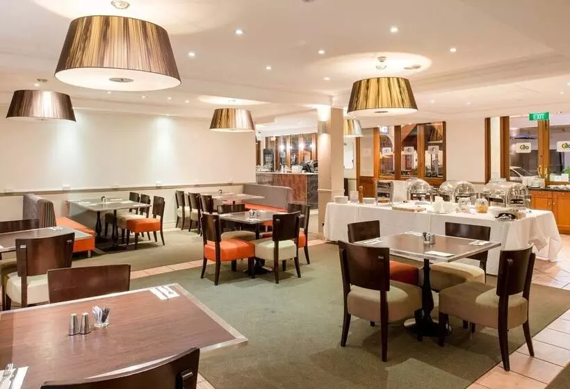 Fotos del hotel Seasons Of Perth:  15