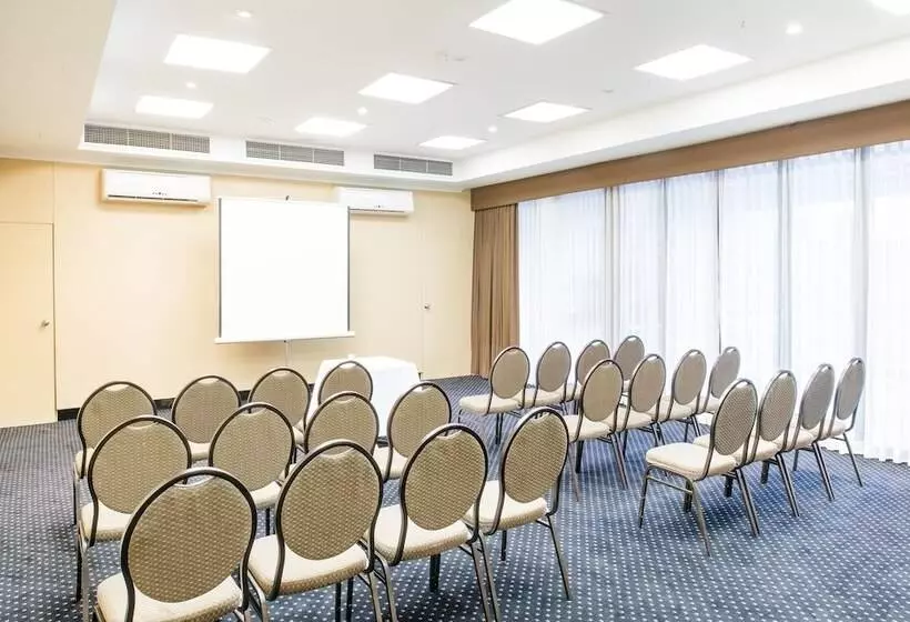 Fotos del hotel Seasons Of Perth:  17