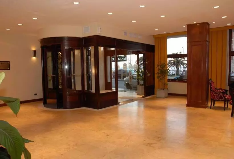 Fotos del hotel Gran Hotel Dora:  12