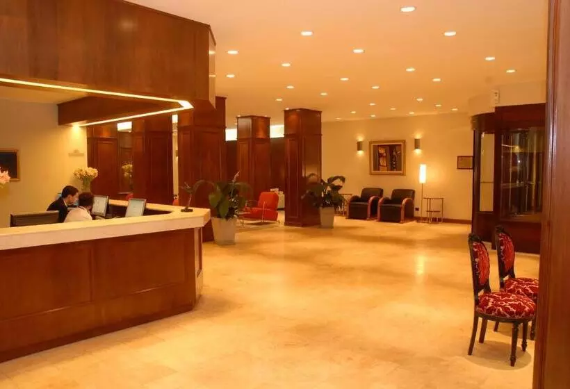 Fotos del hotel Gran Hotel Dora:  5