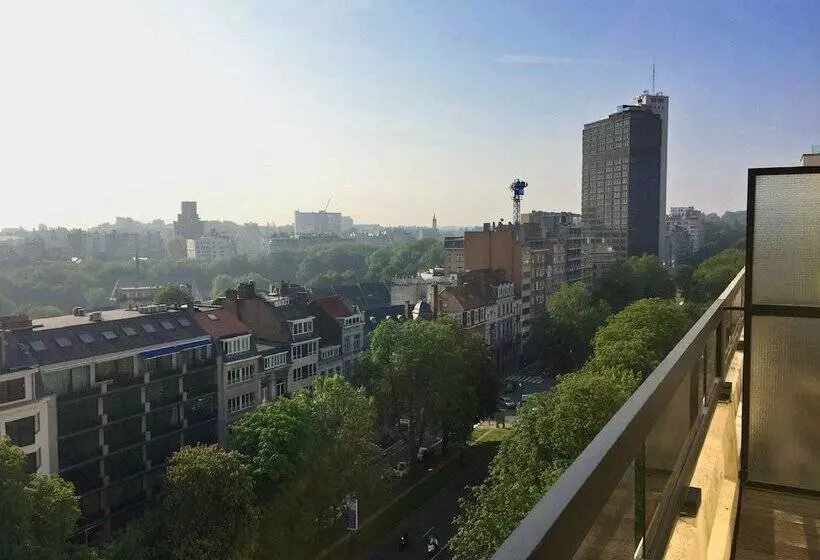 Fotos del hotel Barsey By Warwick:  12