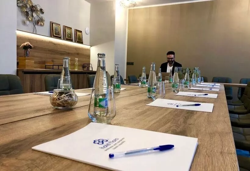 Fotos del hotel Central Park Flora:  5