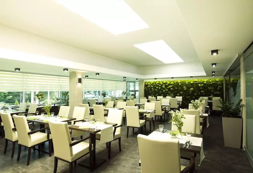 Fotos del hotel Central Park Flora:  3