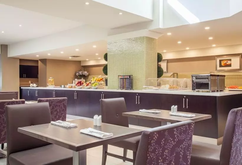 Fotos del hotel Holiday Inn Toronto International Airport, An Ihg:  3