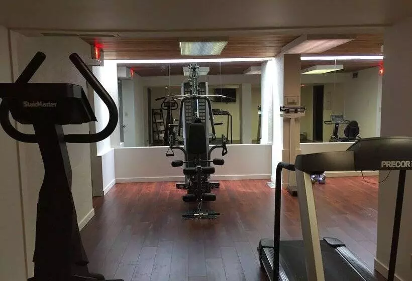 Fotos del hotel Quality Inn & Suites Aéroport P.e. Montréal-trudeau Airport:  25