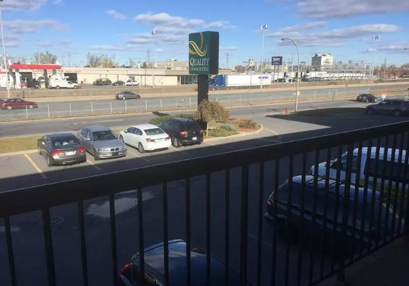 Fotos del hotel Quality Inn & Suites Aéroport P.e. Montréal-trudeau Airport:  9