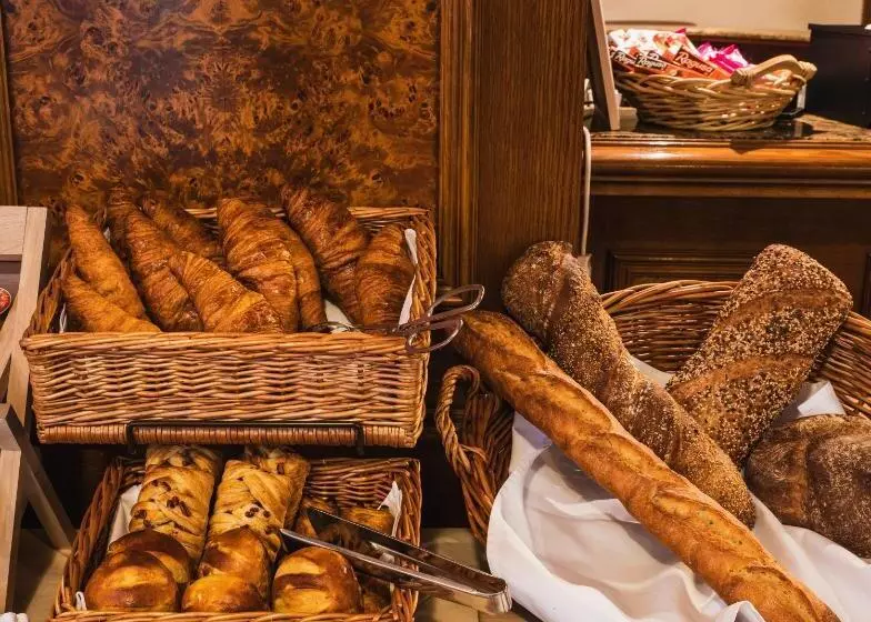 Fotos del hotel Hôtel De Chailly:  19