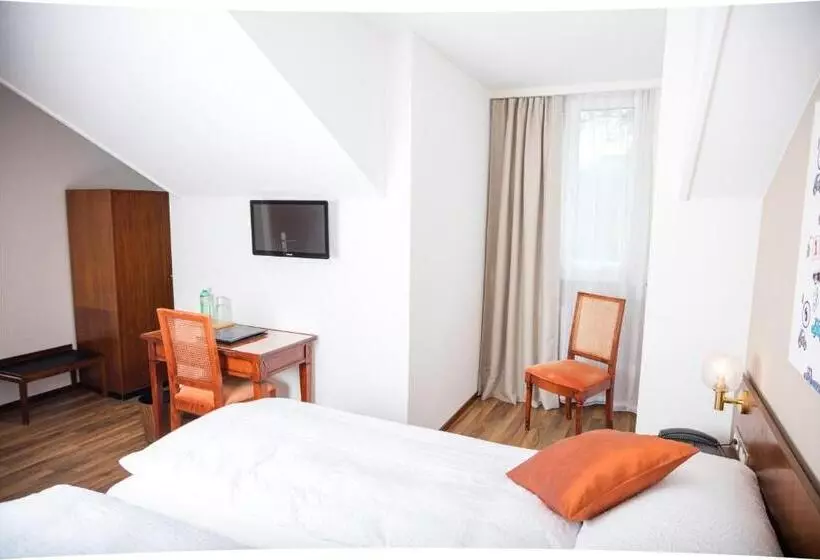 Fotos del hotel Hôtel De Chailly:  24