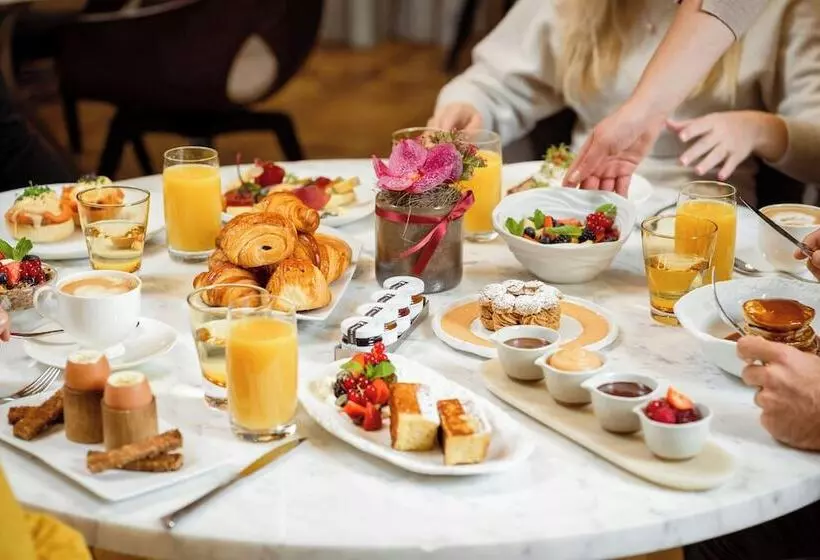 Fotos del hotel The Ritzcarlton  De La Paix, Geneva:  2