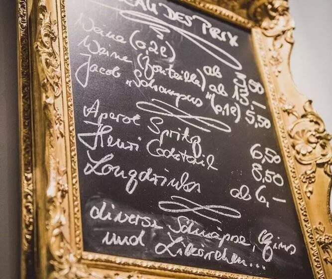 Fotos del hotel Henri  Berlin Kurfürstendamm:  17