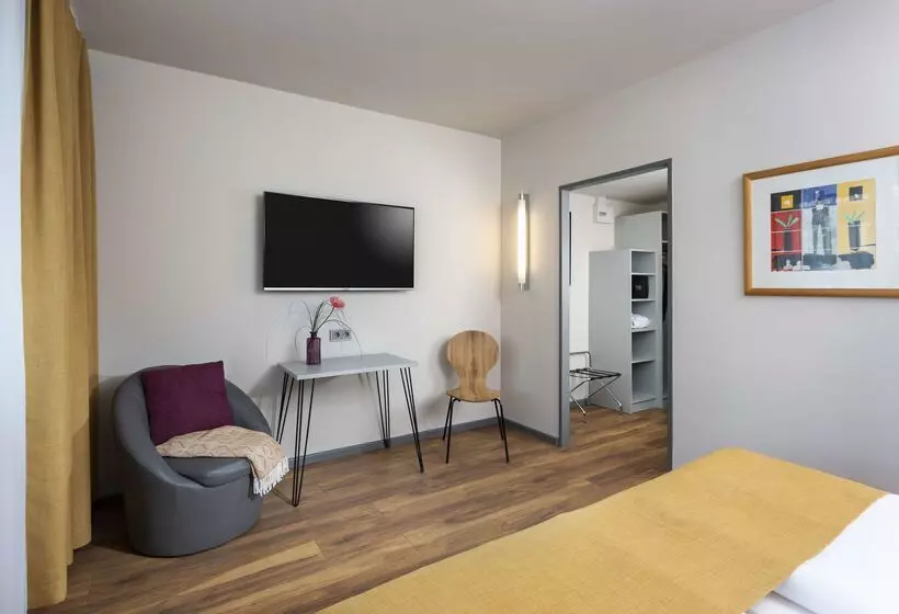 Fotos del hotel Sorat  Berlin:  18