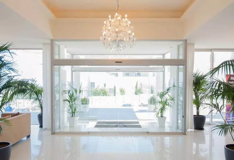 Fotos del hotel Vrissiana Beach:  15