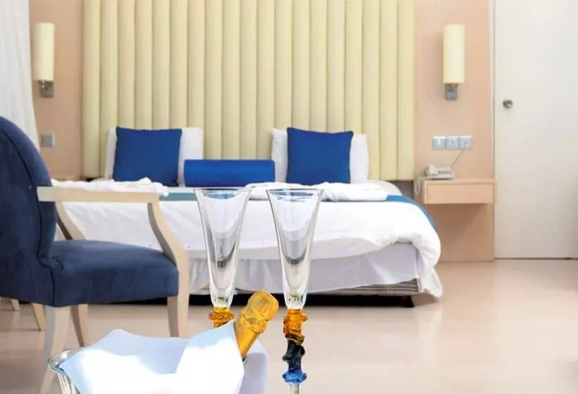 Fotos del hotel Vrissiana Beach:  8