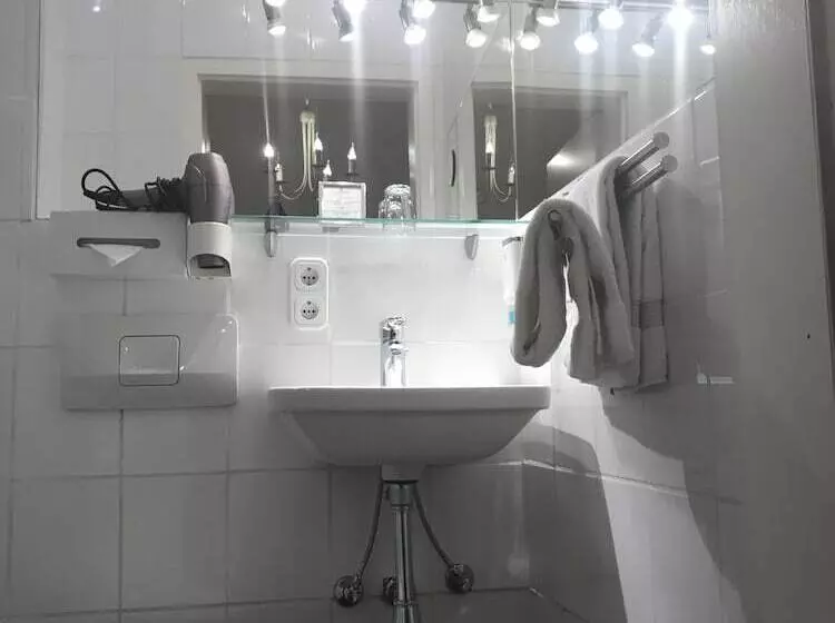 Fotos del hotel Am Volksgarten:  16