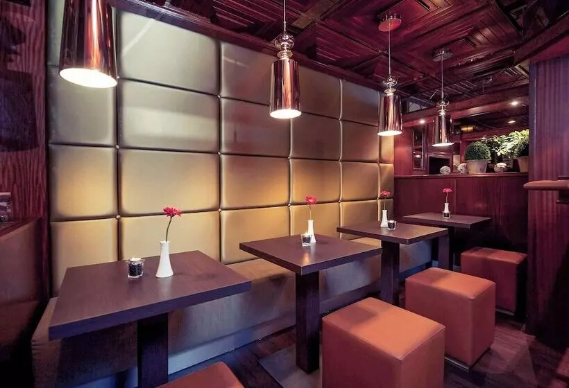 Fotos del hotel Mercure  Köln Belfortstraße:  3