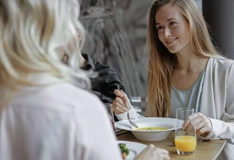 Fotos del hotel Mercure  Köln Belfortstraße:  2