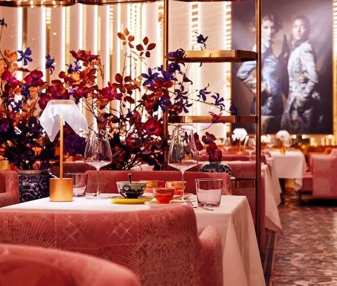 Fotos del hotel Steigenberger Parkhotel Düsseldorf:  2