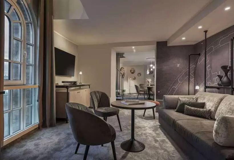 Fotos del hotel Wasserturm  Cologne, Curio Collection By Hilton:  18