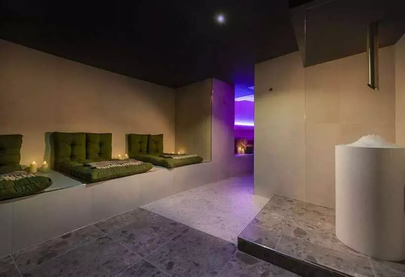 Fotos del hotel Wasserturm  Cologne, Curio Collection By Hilton:  12