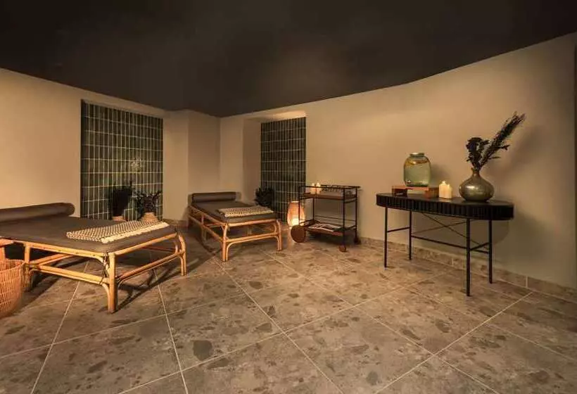 Fotos del hotel Wasserturm  Cologne, Curio Collection By Hilton:  19