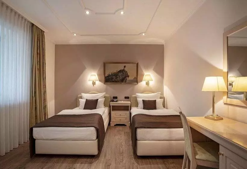 Villa Westend  An Der Messe