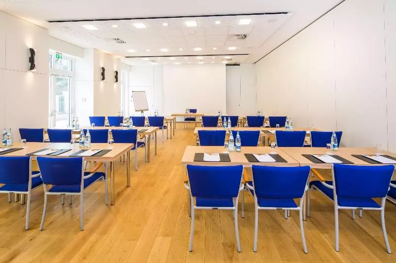 Fotos del hotel Top Khr Stadt:  13