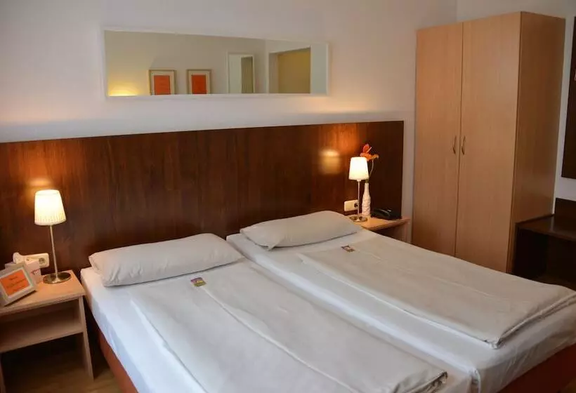 Fotos del hotel Italia:  6