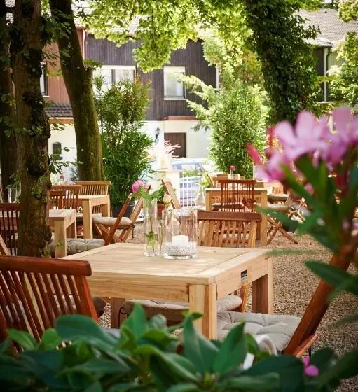 Fotos del hotel Prinz Myshkin Park:  10